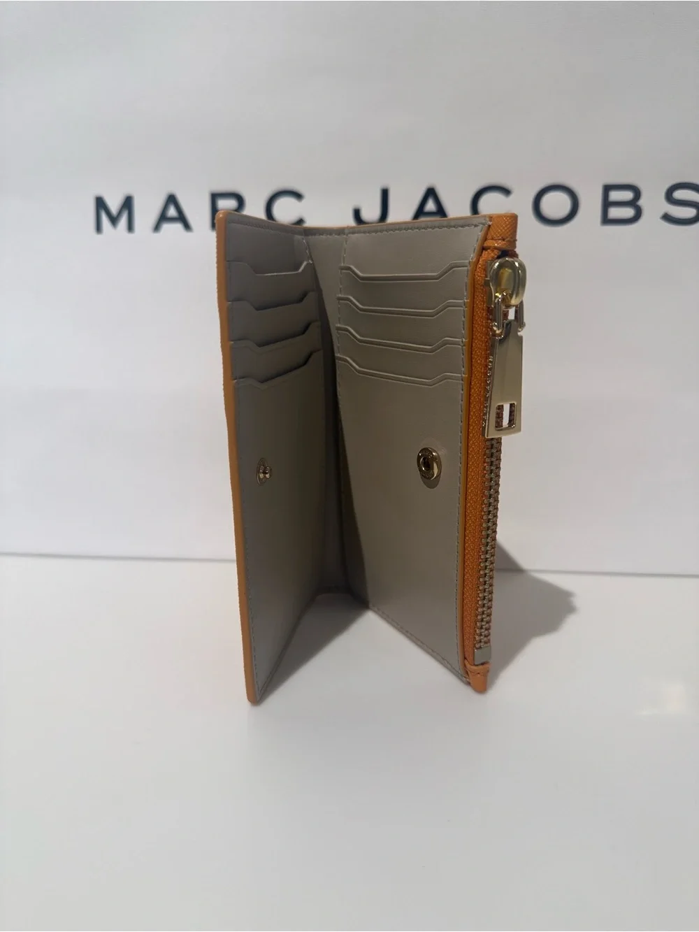 NWT Marc Jacobs flat slim wallet - desert sun